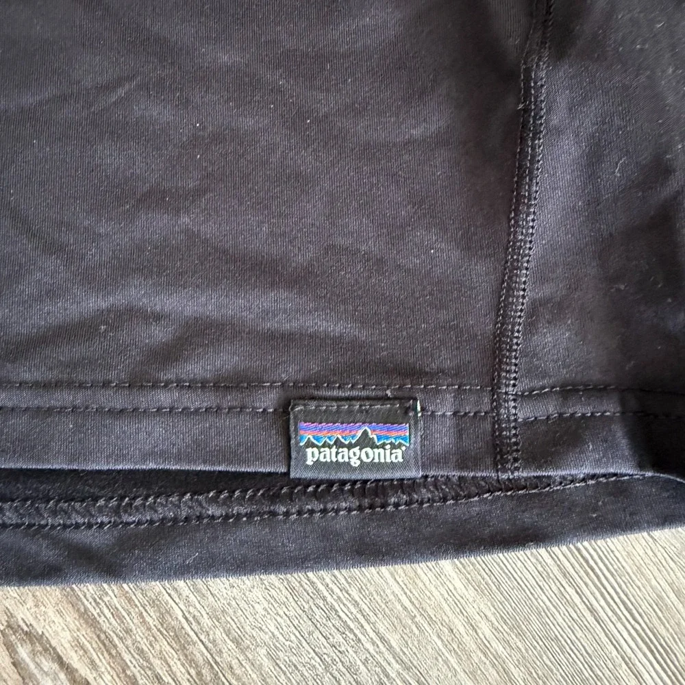 Patagonia Girls Large 12‎ Capilene Baselayer Longsleeve Black Shirt